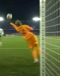 大胜当中暴露隐患，瓜迪奥拉能否抓住利物浦弱点？