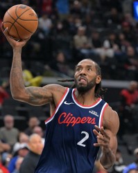 6连胜最粗的大腿！快船5号位是谁区别不大 连胜密码就是战神卡