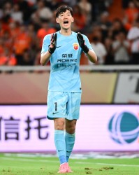 颜骏凌：赢球比零封更重要，我更会踢比较现代的足球了